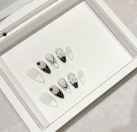 🖤黑白法式🐞